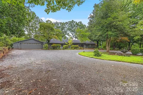 603 Green Hills Rd, Mill Spring, NC 28756