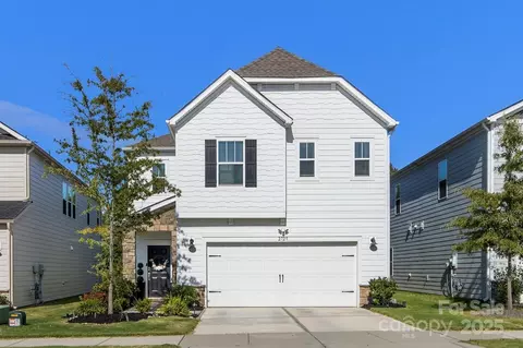 2729 Arbor Loop Dr, Charlotte, NC 28217