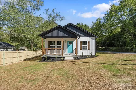2401 Brookview Ave, Kannapolis, NC 28081