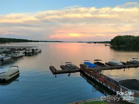 7831 Spinnaker Bay 314 Dr #314, Sherrills Ford, NC 28673