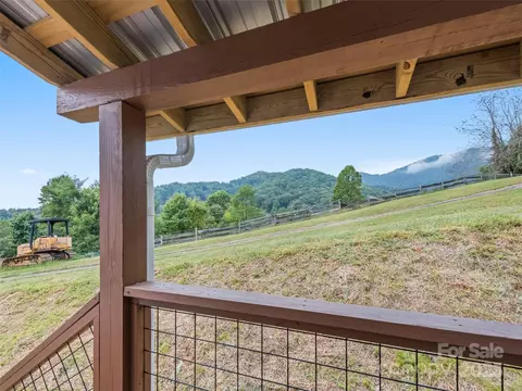 Exterior - 120 Simonds Rdg, Canton, NC 28716 photo 2 of 8