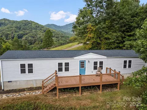 Exterior - 120 Simonds Rdg, Canton, NC 28716 photo 5 of 8