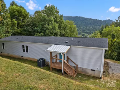 Exterior - 120 Simonds Rdg, Canton, NC 28716 photo 7 of 8