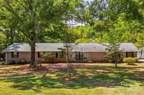 3082 Greenwood Rd, Rock Hill, SC 29730