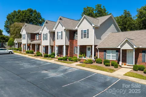 1102 22nd Ne 604 St NE #604, Hickory, NC 28601