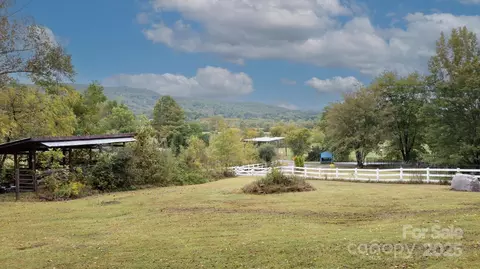 44 Quiet Pond Ln, Pisgah Forest, NC 28768