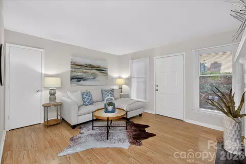 430 Queens 311 Rd #311, Charlotte, NC 28207