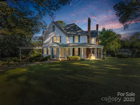 252 Spencer St, Ellenboro, NC 28040