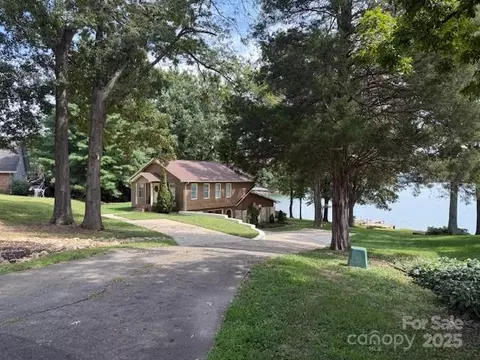 2060 Stoneview Cir, Shelby, NC 28150
