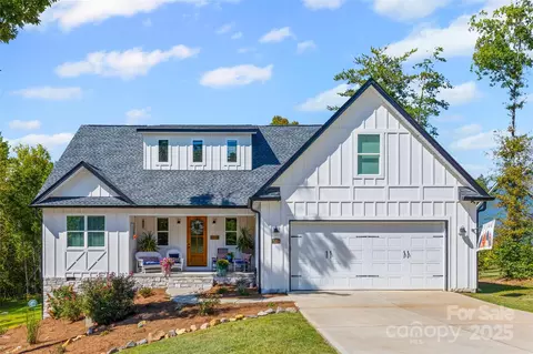 5253 Star Magnolia Ct, Clover, SC 29710