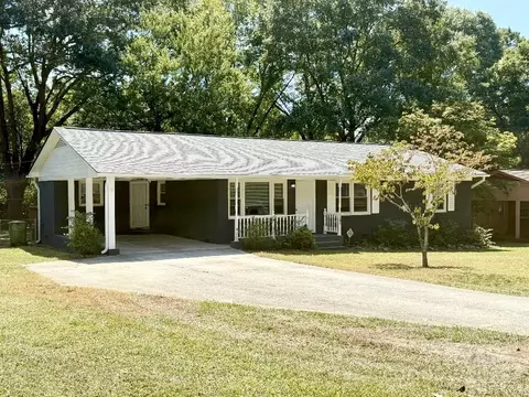1121 W Edgemont Dr, Lancaster, SC 29720