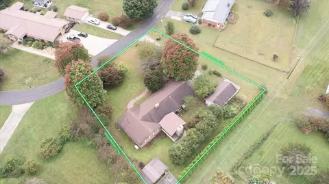 Other - 196 Broadview Cir, Brevard, NC 28712 photo 13 of 14