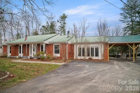 185 O O King Dr, Flat Rock, NC 28731