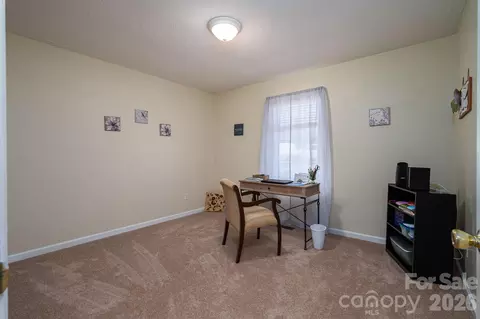 Bedroom - 1371 Millrace Dr, Conover, NC 28613 photo 7 of 7
