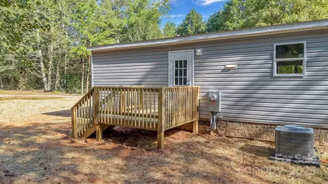 324 Center Ln, Thurmond, NC 28683 photo 9