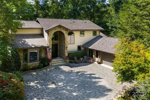 342 E Sondley Dr, Asheville, NC 28805