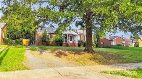 2701 Watson Dr, Charlotte, NC 28208
