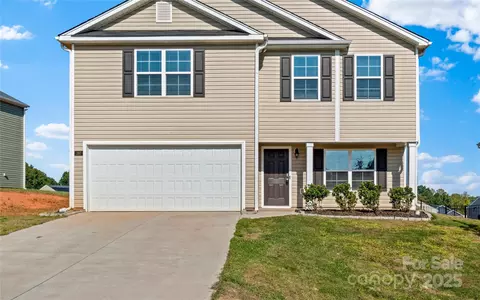 397 Ovada Ave, Lexington, NC 27295