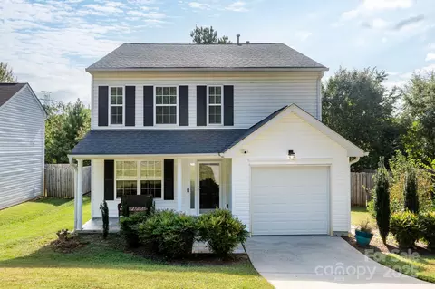 1428 Swaying Branch Ln, Clover, SC 29710