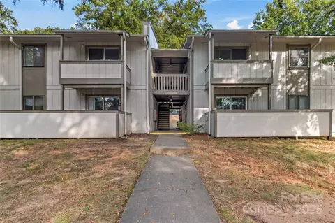 2205 Sunderland 115d Rd #115D, Winston Salem, NC 27103