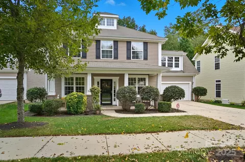7010 Carrington Pointe Dr, Huntersville, NC 28078