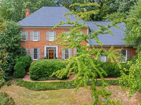 7427 St Clair Dr, Charlotte, NC 28270
