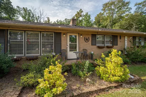 686 Cannon Dr, Rock Hill, SC 29730