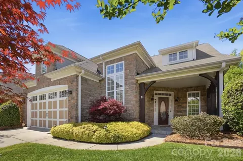 10906 Round Rock Rd, Charlotte, NC 28277