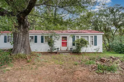 1345 28th Sw St SW, Hickory, NC 28602