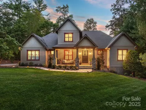809 Quill Gordon Ct, Biltmore Lake, NC 28715
