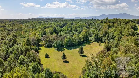 5963 Peniel Rd, Tryon, NC 28782