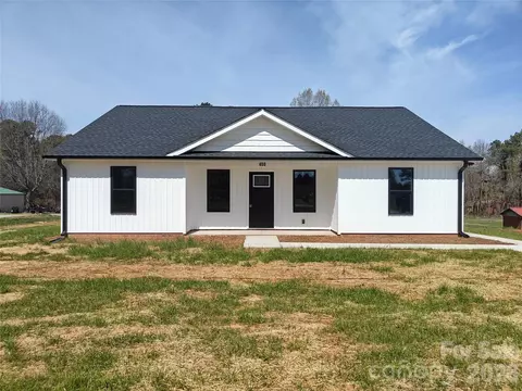 Exterior - 450 E Ridge Rd, Salisbury, NC 28144 photo 1 of 3