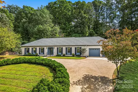 200 Woodland Dr, Marion, NC 28752