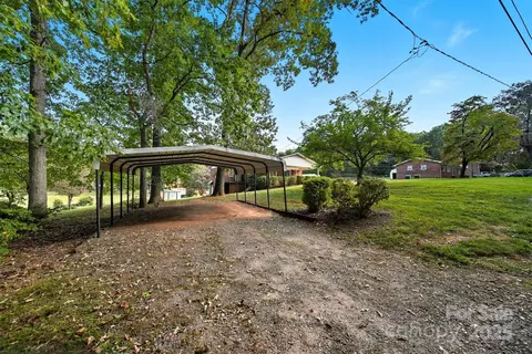 Exterior - 210 7th Avenue Sw Pl SW, Conover, NC 28613 photo 6 of 6