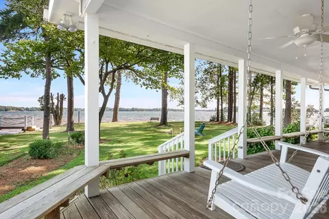 Exterior - 8293 Luckey Point Rd, Denver, NC 28037 photo 6 of 7