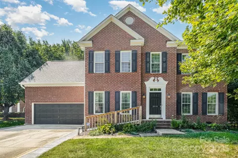 2510 Shady Reach Ln, Charlotte, NC 28214