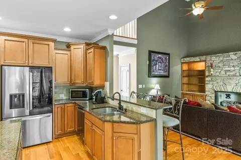 Kitchen - 1775 Mount Carmel Cir, Denver, NC 28037 photo 3 of 4