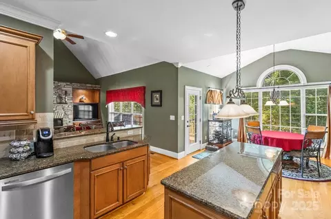 Kitchen - 1775 Mount Carmel Cir, Denver, NC 28037 photo 2 of 4