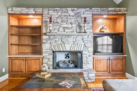 Living - 1775 Mount Carmel Cir, Denver, NC 28037 photo 2 of 2