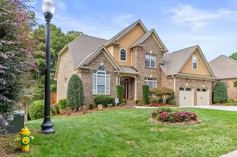 Exterior - 1775 Mount Carmel Cir, Denver, NC 28037 photo 2 of 5