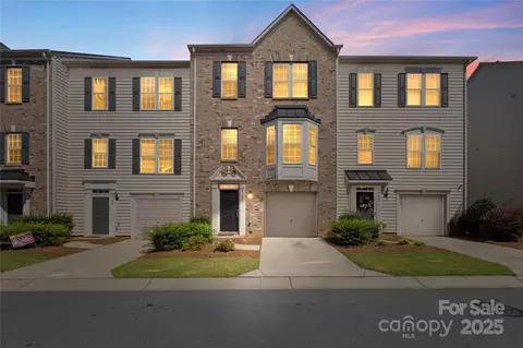 2147 Belle Vernon Ave, Charlotte, NC 28210