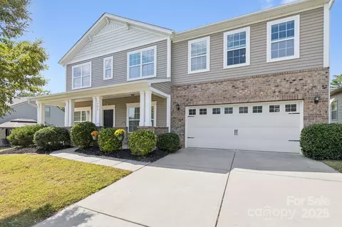 1905 Yellow Daisy Ln, Matthews, NC 28104