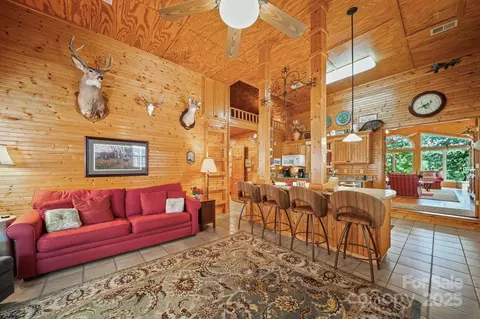 759 River Rd, Union, SC 29379 photo 5
