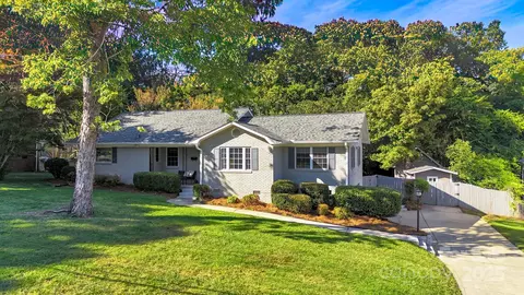 539 Hollis Rd, Charlotte, NC 28209