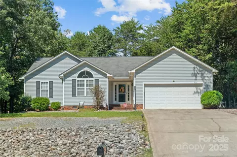 4553 Brave Ave, Maiden, NC 28650