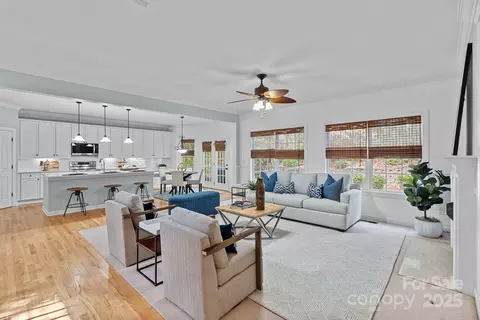 14332 Maclauren Ln, Huntersville, NC 28078
