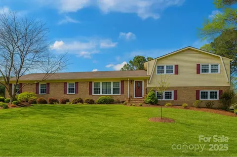 2970 Miami Church Rd, Concord, NC 28025