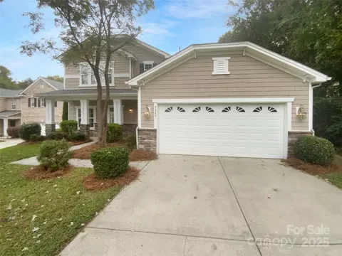 4324 Dianne Dr, Charlotte, NC 28215