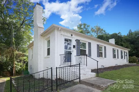 1820 Kensington Dr, Charlotte, NC 28205