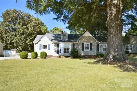 2602 Pennsylvania Ave, Kannapolis, NC 28083